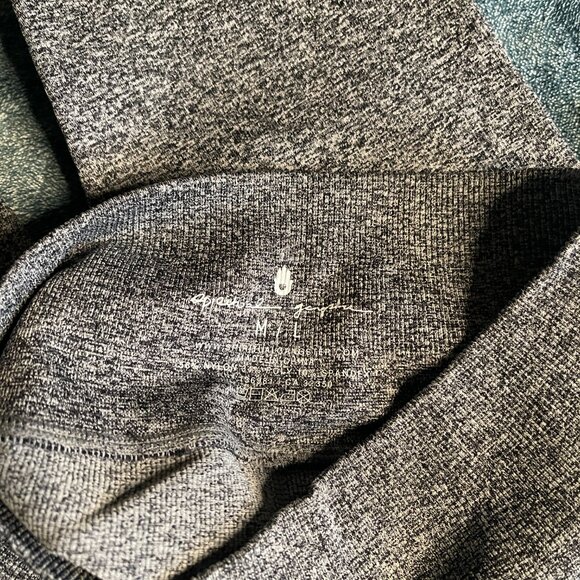 NWT Spiritual Gangster Love Sculpt Full Length Legging Heather Grey Size M/L - Picture 4 of 6